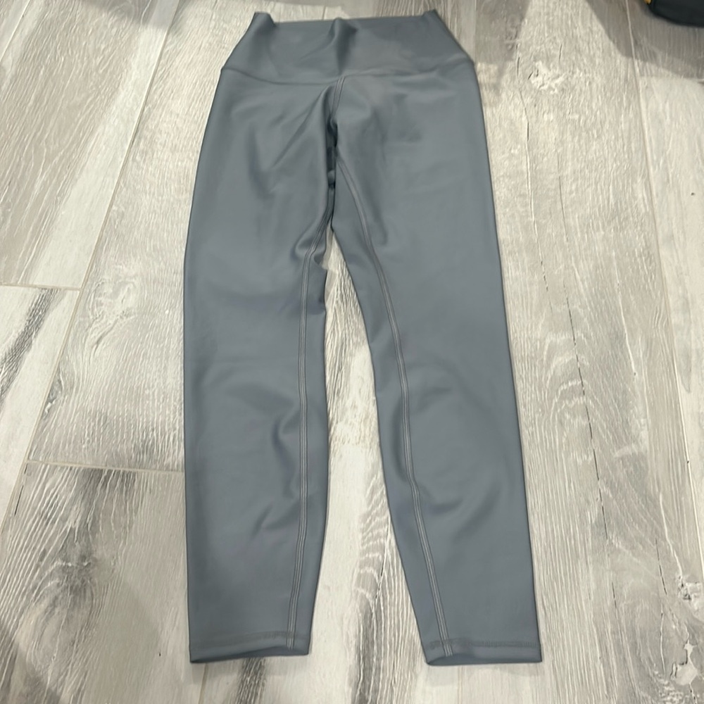 greyish blue alo yoga leggings